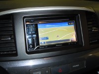   Pioneer Navgate 32BT  Mitsubishi Lancer X